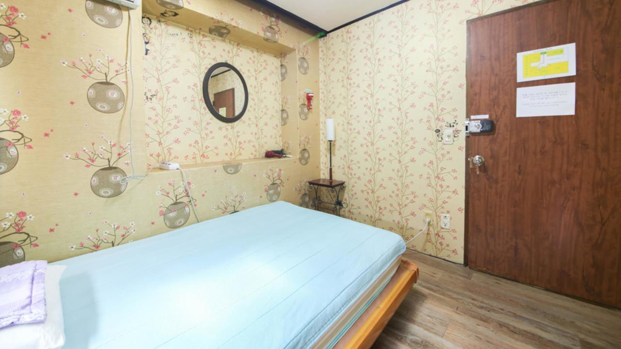 Comeinn Guesthouse Hongdae - Female Only Seoul Eksteriør bilde